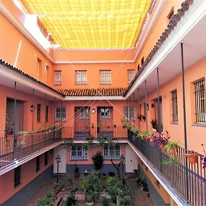 Duplex En Corral De Vecinos San Bernardo Siviglia